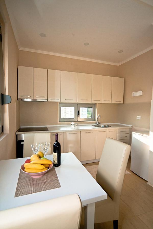 Apartments Jasmina Ούλτσιν Εξωτερικό φωτογραφία